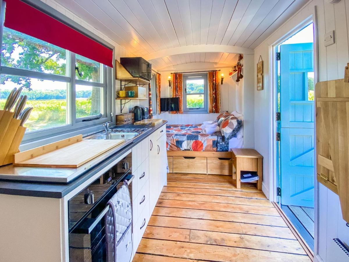 The Hideaway Hut - 1 Bed Shepherds Hut - Hereford Exterior foto